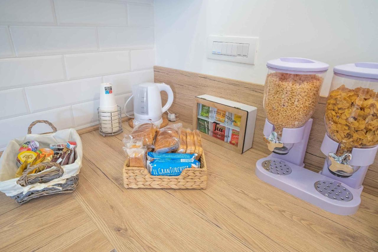 Taty Home Casa Vacanze Σαλέρνο Εξωτερικό φωτογραφία