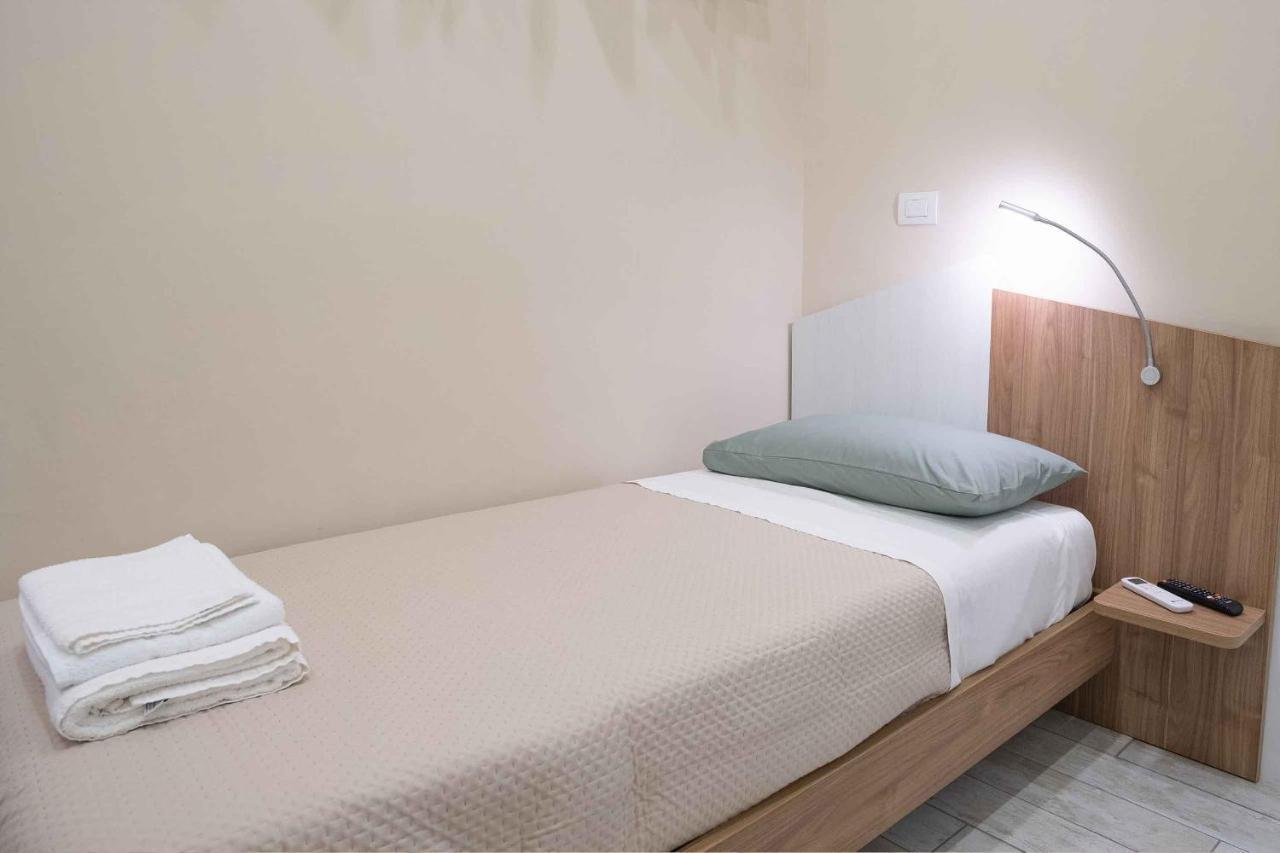 Taty Home Casa Vacanze Σαλέρνο Εξωτερικό φωτογραφία