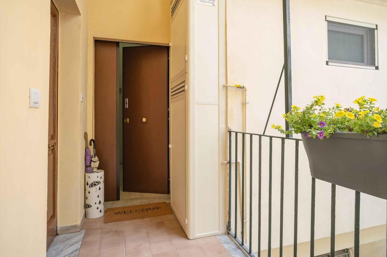 Taty Home Casa Vacanze Σαλέρνο Εξωτερικό φωτογραφία